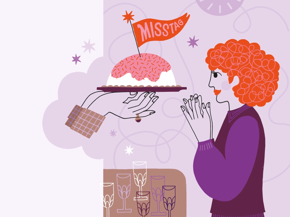 Illustration i lila och orangea toner på en kvinna som tittar på en tårta med en vimpel där det står misstag på. 