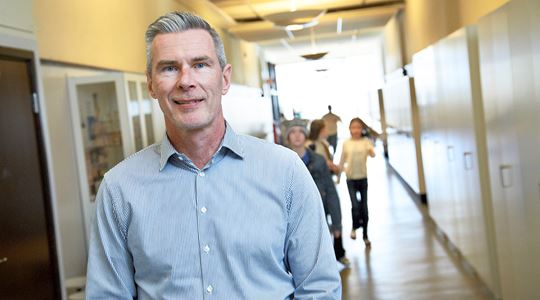 Marko Leppälä Smolander, rektor på Sverigefinska skolan.