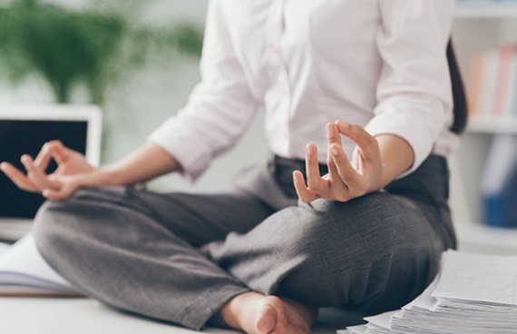Medicinsk yoga kan minska jobbstressen
